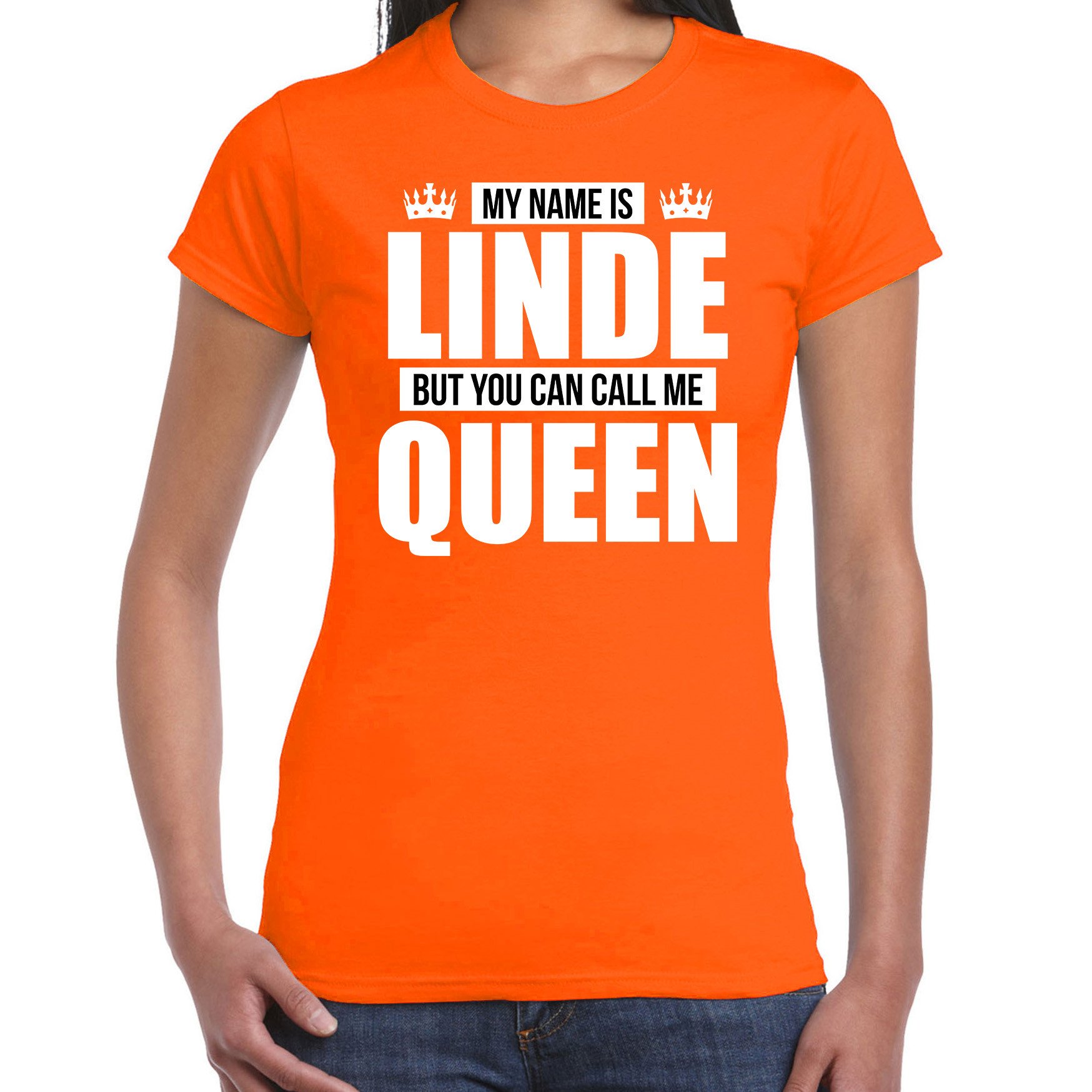 Naam cadeau t shirt my name is Linde but you can call me Queen oranje voor dames