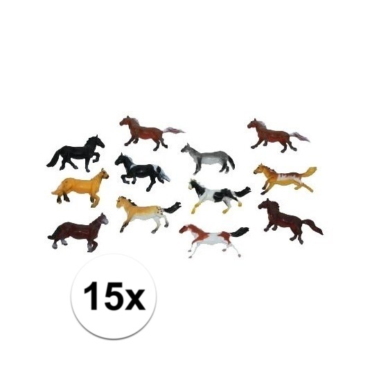 Setje van 15x stuks plastic paardjes van 6 cm