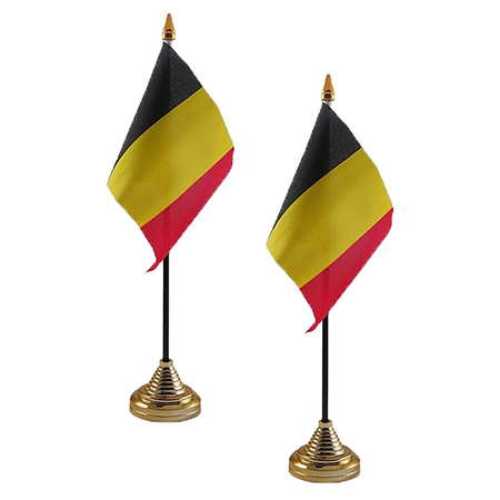 2x stuks Belgie tafelvlaggetjes 10 x 15 cm met standaard