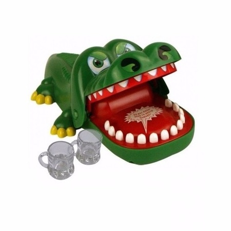 Crocodile drinking game with 6 shot glasses