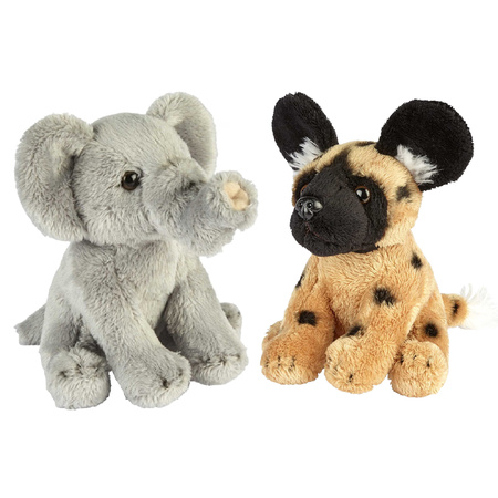 Safari animals serie soft toys 2x - Elephant and Wild Dog 15 cm